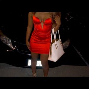 Pretty Little Thing mini dress- size 6